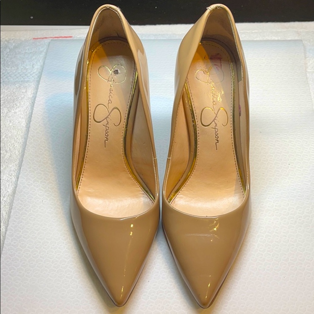 Jessica Simpson Beige pumps